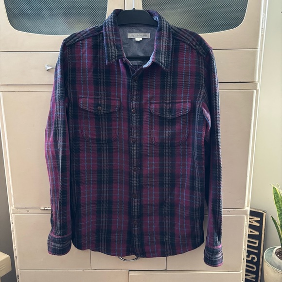 Outerknown Blanket Shirt Size Medium - Picture 11 of 11
